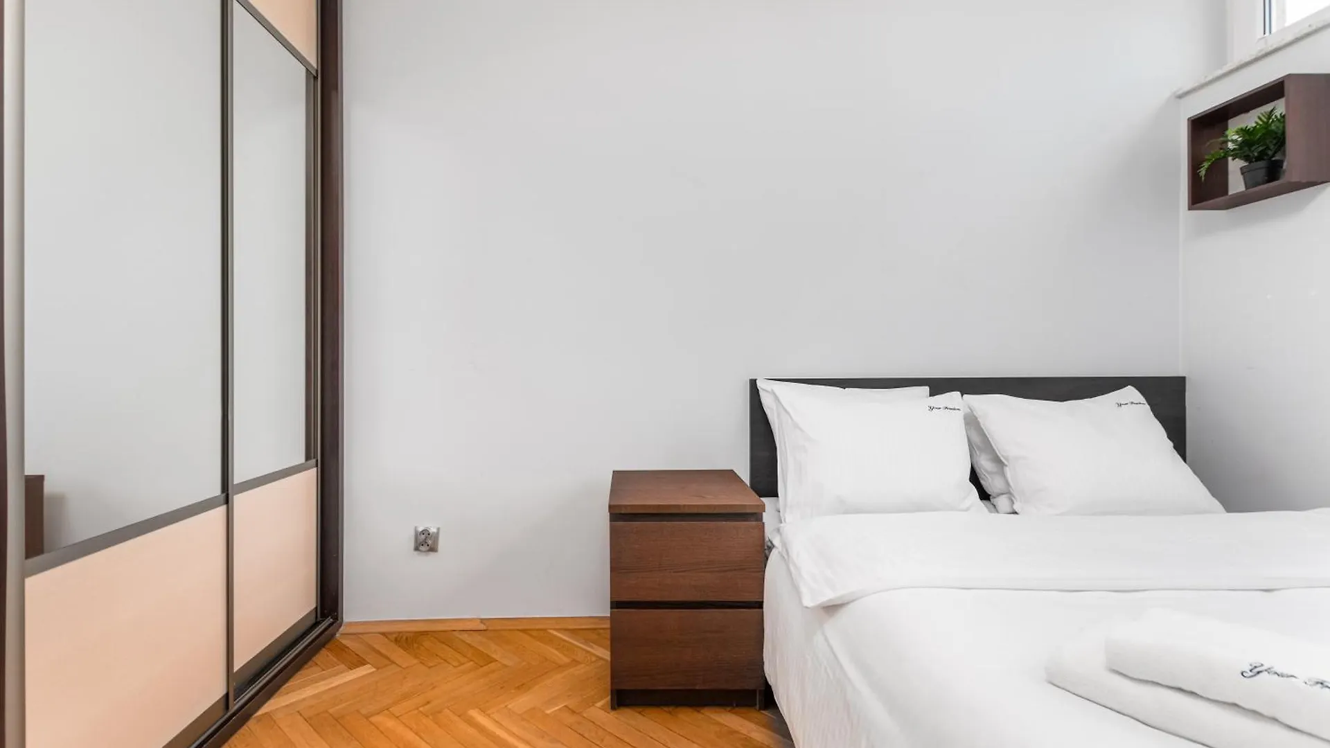 Apartment Centrum Warszawa - Center Of Warsaw Poland